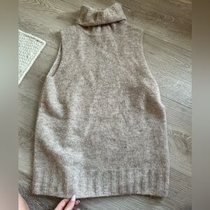 NWT Line the Label Avery Turtleneck Sleeveless Sweater in Latte Small